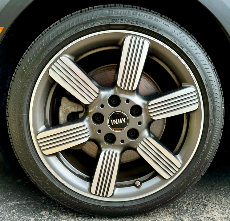 2019 Mini Mini Cooper S 3rd Gen - Image 17 of 31