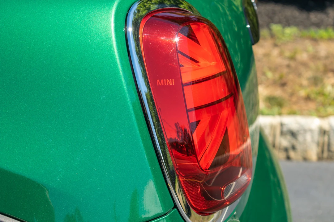 2019 Mini Mini Cooper S 3rd Gen - Image 18 of 31