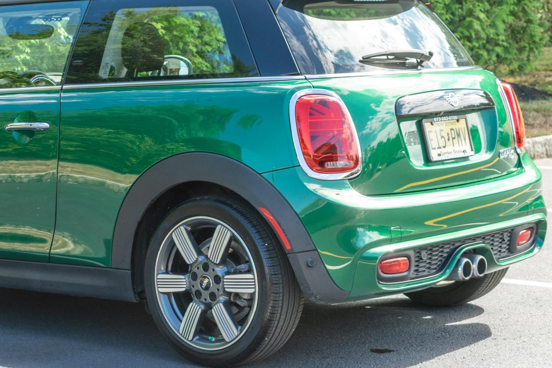 2019 Mini Mini Cooper S 3rd Gen - Image 17 of 31