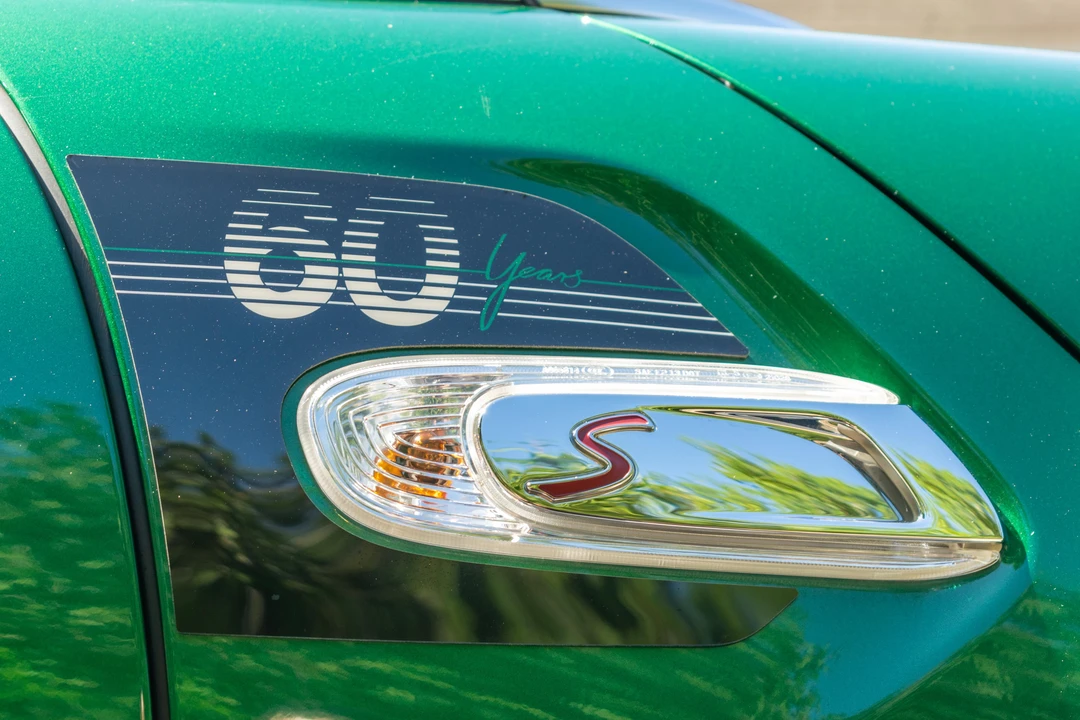 2019 Mini Mini Cooper S 3rd Gen - Image 27 of 31