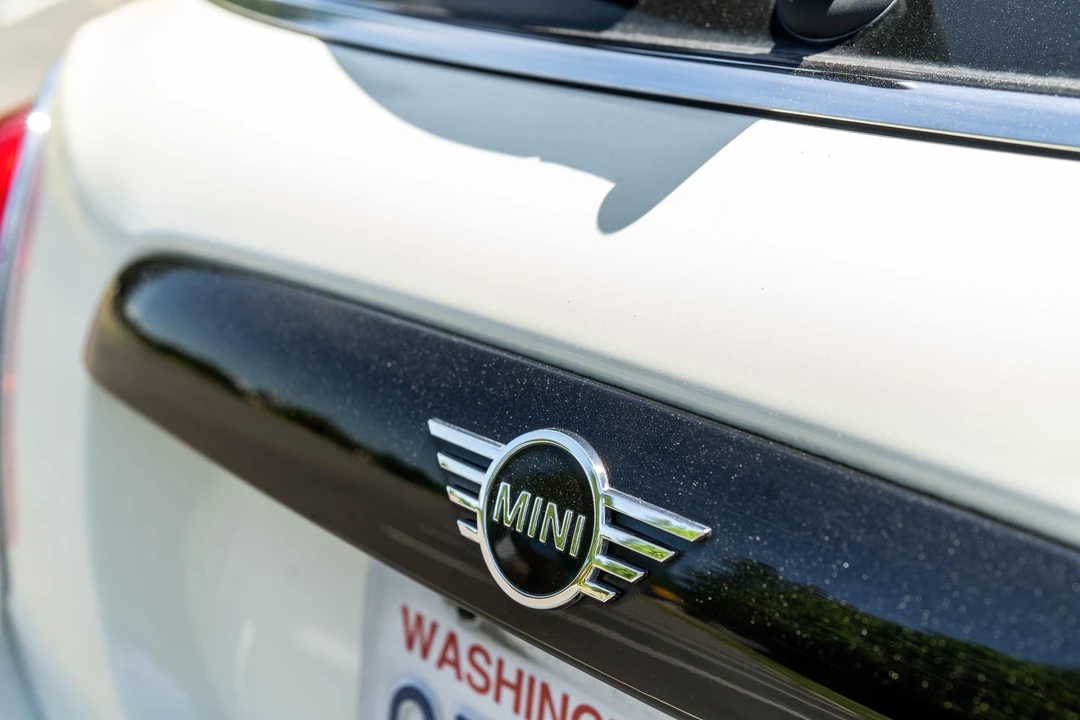 2019 Mini Mini Cooper S 3rd Gen - Image 25 of 31