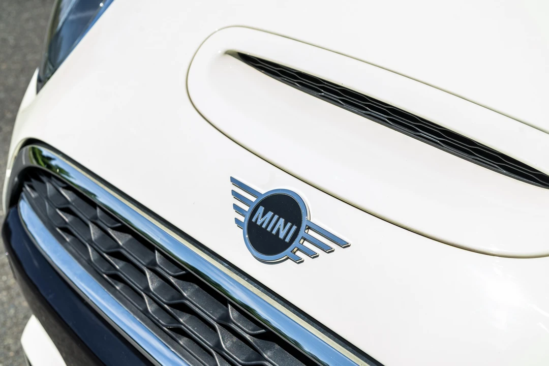 2019 Mini Mini Cooper S 3rd Gen - Image 15 of 31