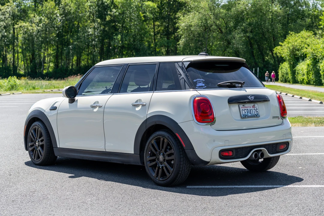 2019 Mini Mini Cooper S 3rd Gen - Image 7 of 31