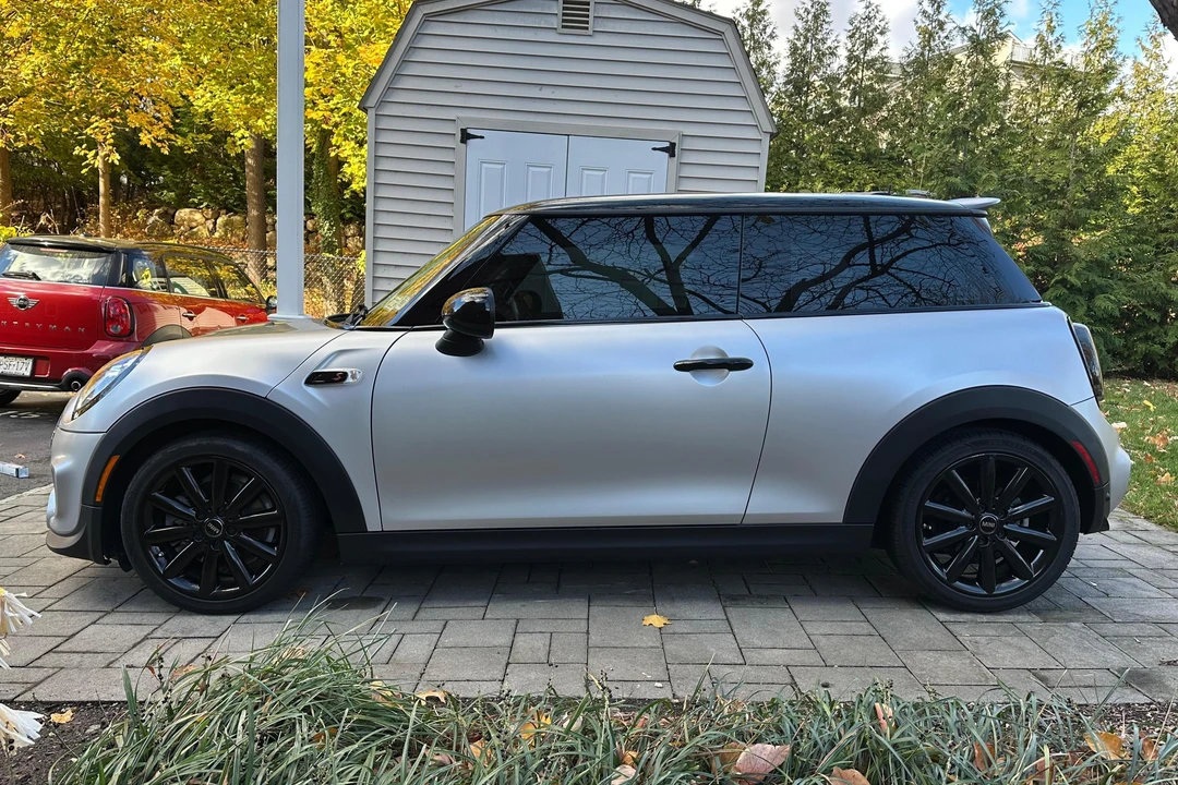 2019 Mini Mini Cooper S 3rd Gen - Image 3 of 31