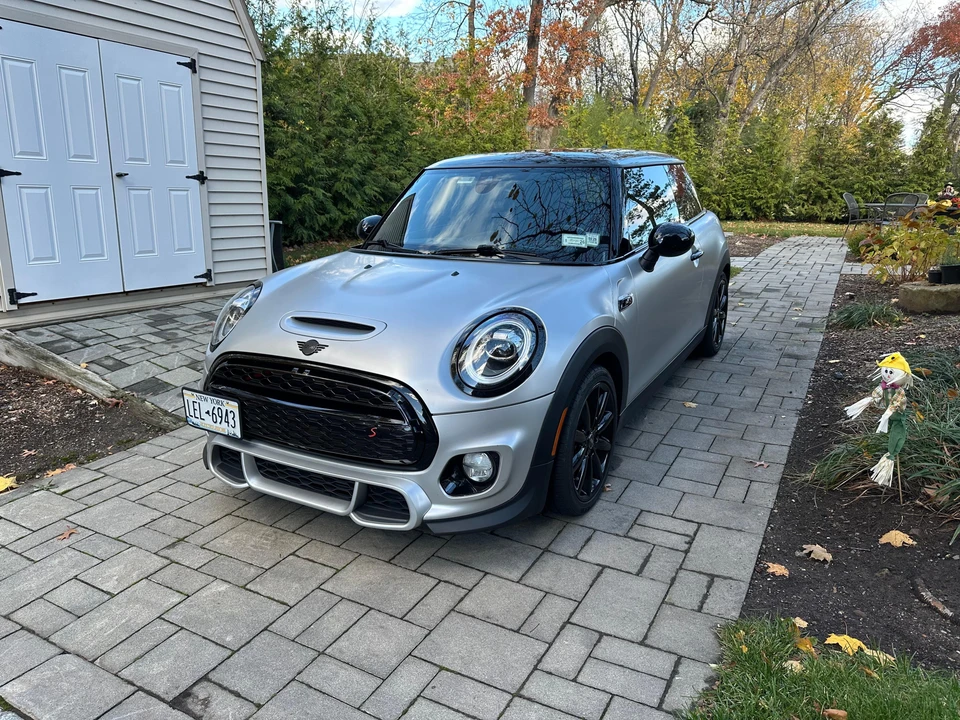2019 Mini Mini Cooper S 3rd Gen - Image 28 of 31
