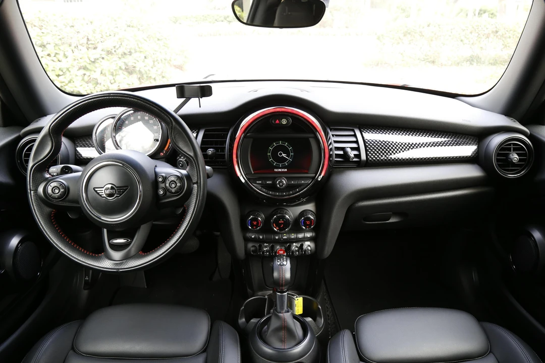 2019 Mini Mini Cooper S 3rd Gen - Image 22 of 25