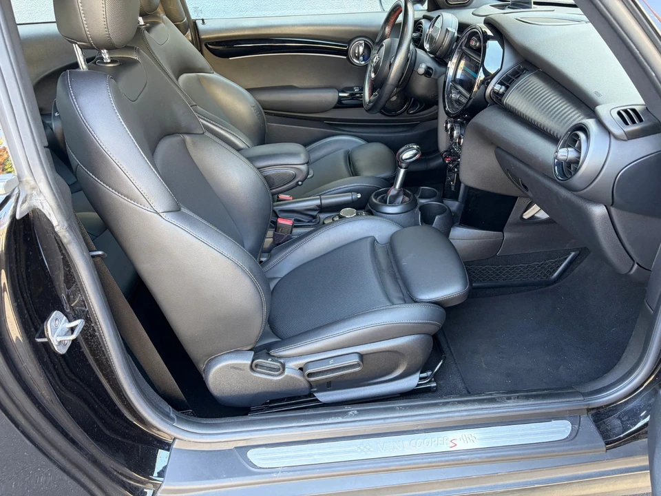 2019 Mini Mini Cooper S 3rd Gen - Image 11 of 22