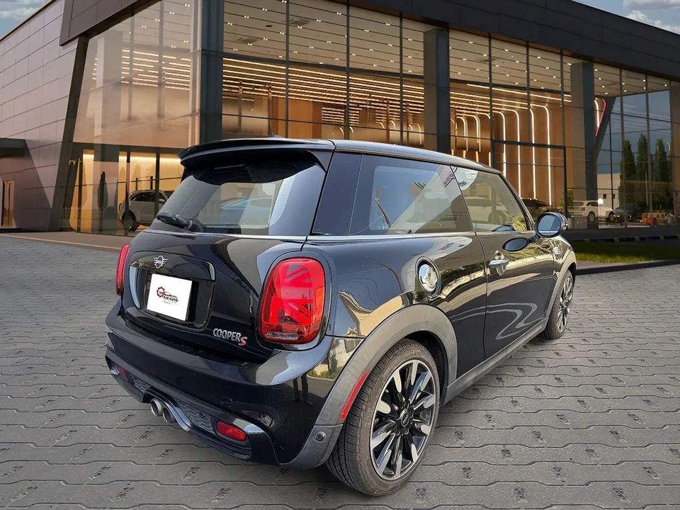2019 Mini Mini Cooper S 3rd Gen - Image 5 of 22