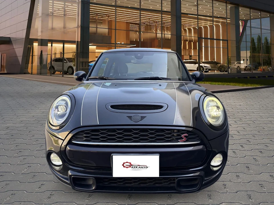 2019 Mini Mini Cooper S 3rd Gen - Image 2 of 22
