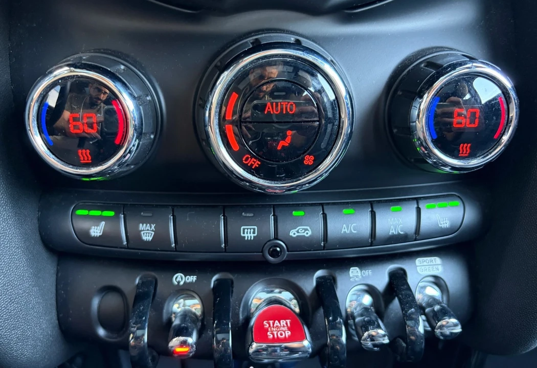 2019 Mini Mini Cooper S 3rd Gen - Image 15 of 22
