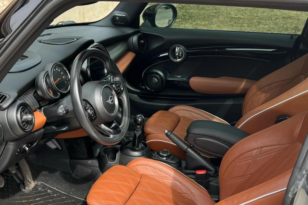 2019 Mini Mini Cooper S 3rd Gen - Image 8 of 13