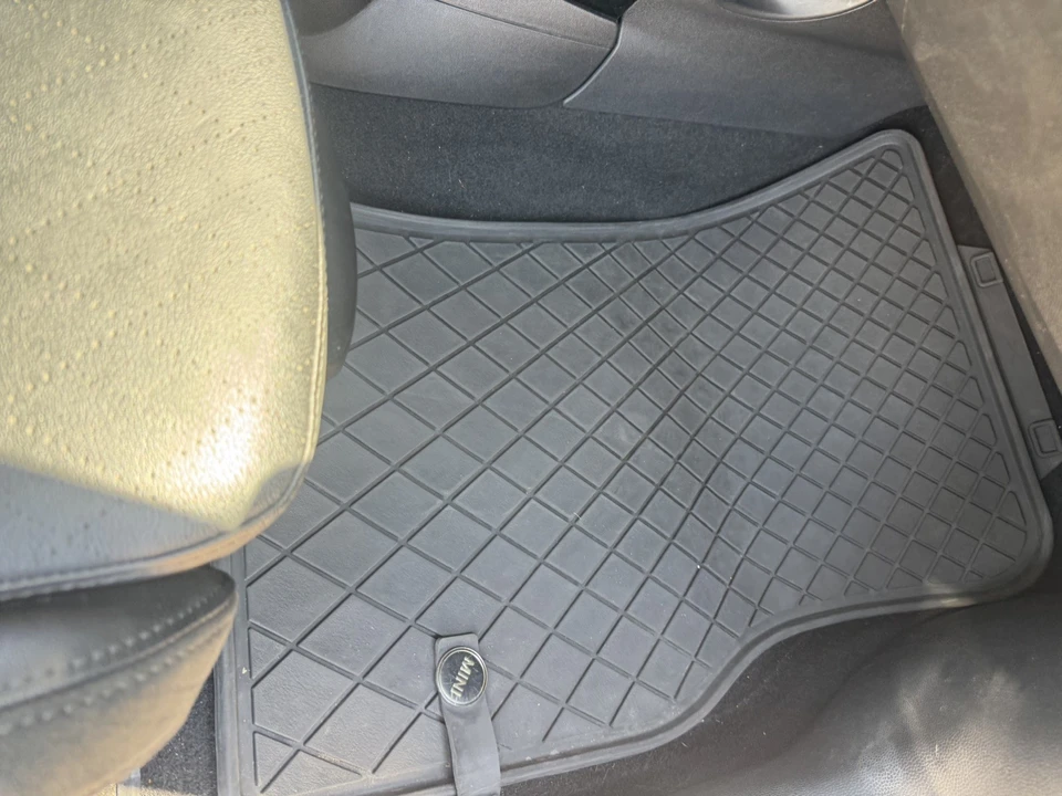 2019 Mini Mini Cooper S 3rd Gen - Image 8 of 31