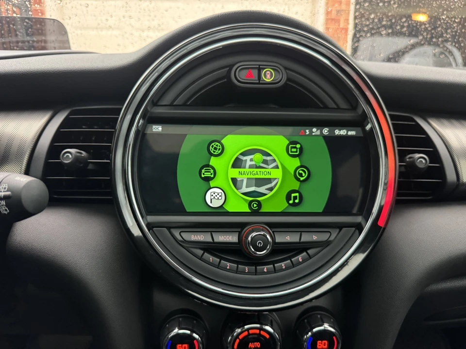 2019 Mini Mini Cooper S 3rd Gen - Image 13 of 31
