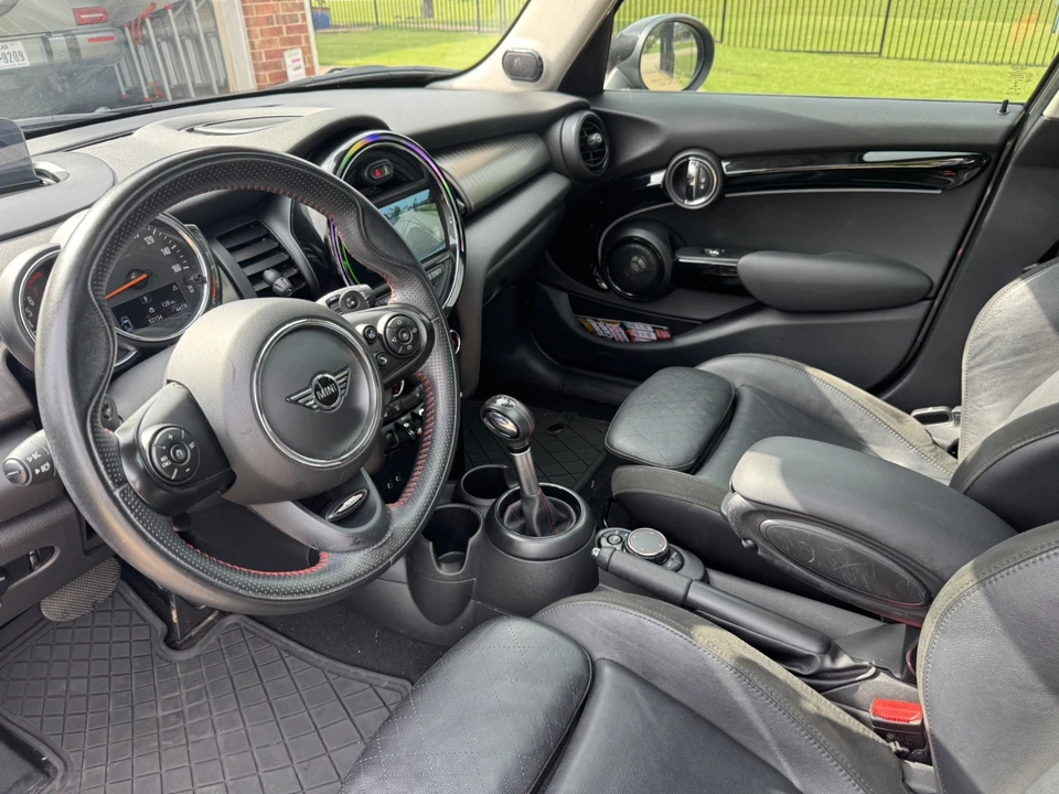 2019 Mini Mini Cooper S 3rd Gen - Image 5 of 31