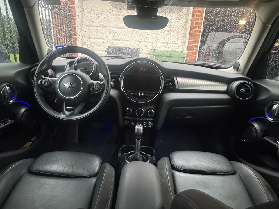 2019 Mini Mini Cooper S 3rd Gen - Image 27 of 31