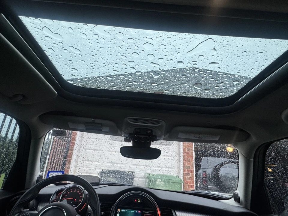 2019 Mini Mini Cooper S 3rd Gen - Image 15 of 31