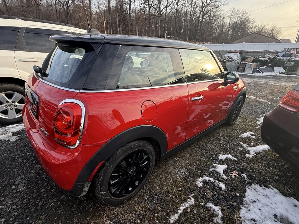 2019 Mini Mini 3rd Gen - Image 4 of 9