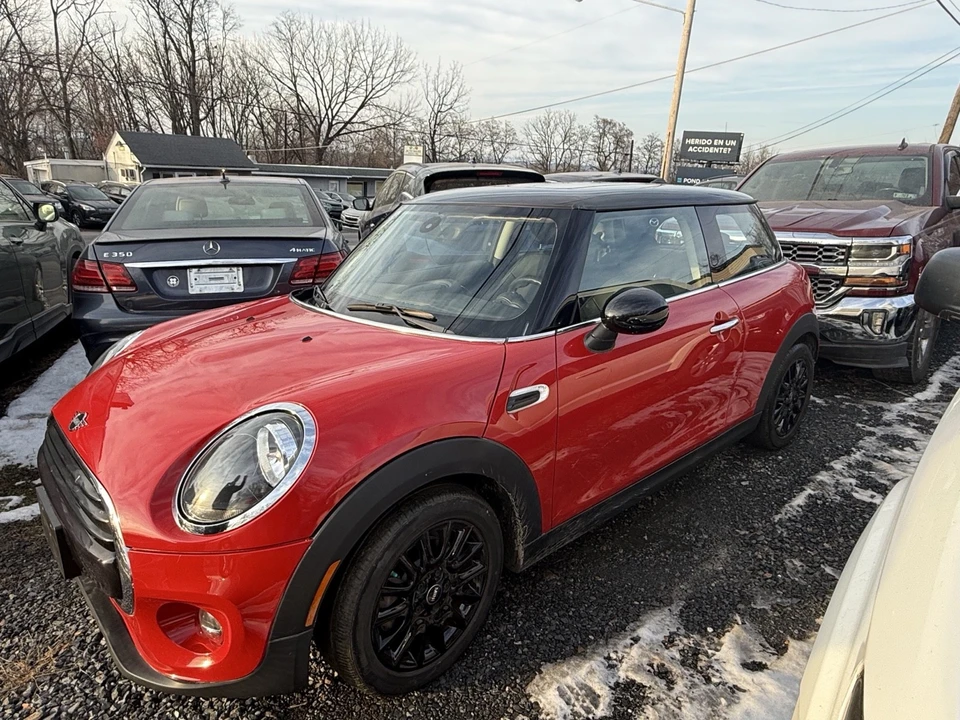 2019 Mini Mini 3rd Gen - Image 2 of 9
