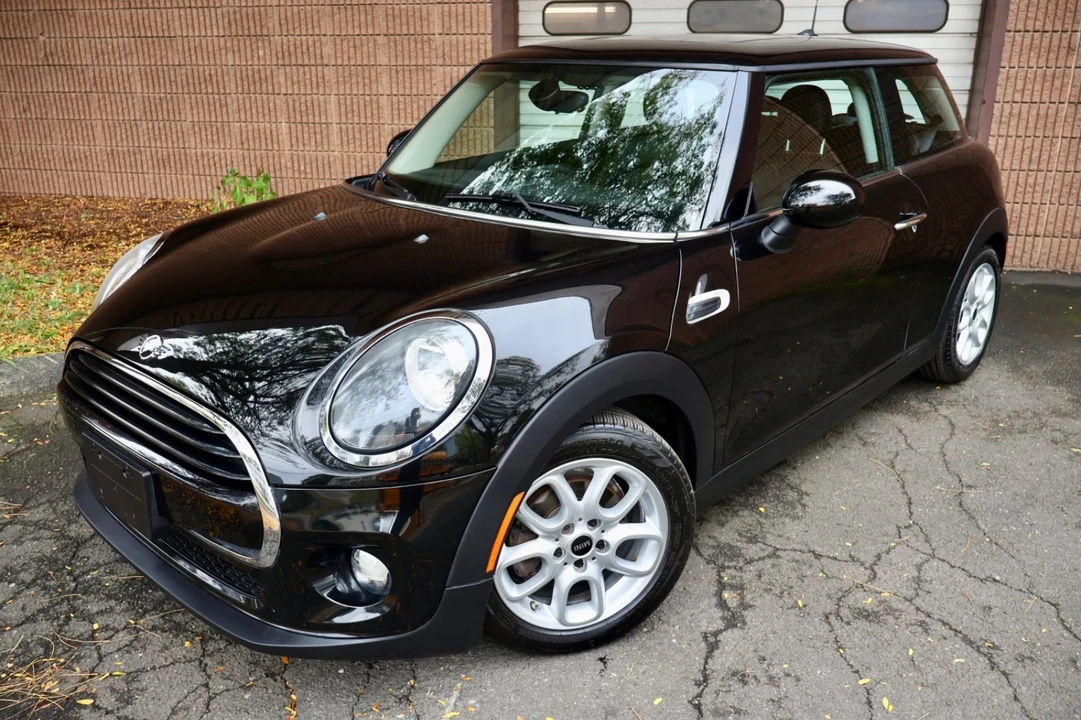 2019 Mini Mini 3rd Gen - Image 2 of 21