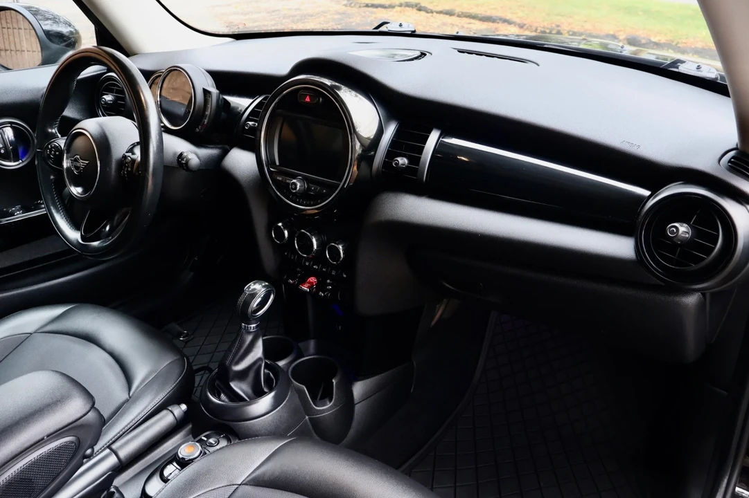 2019 Mini Mini 3rd Gen - Image 17 of 21