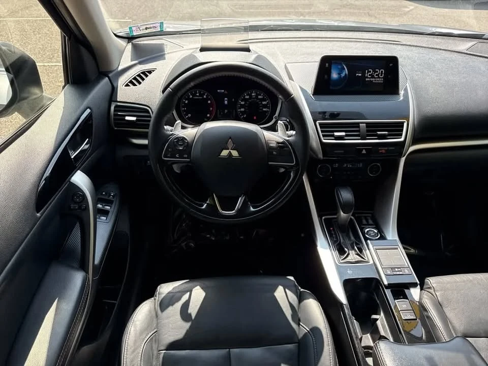 2019 Mitsubishi Eclipse - Image 17 of 17