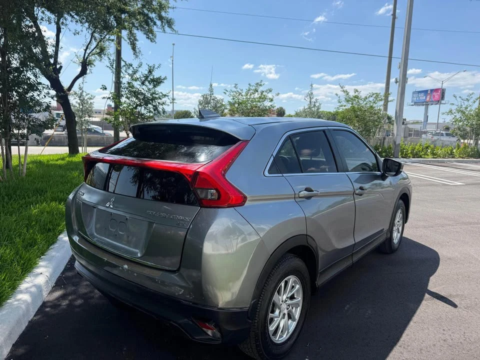 2019 Mitsubishi Eclipse - Image 4 of 6