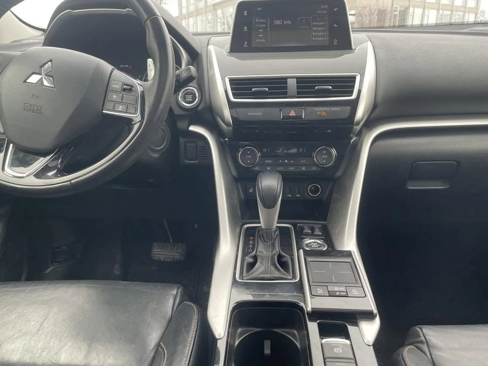 2019 Mitsubishi Eclipse - Image 6 of 9