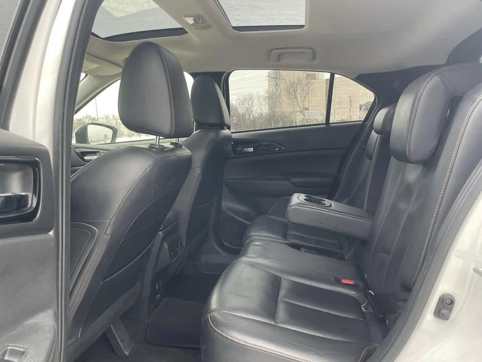 2019 Mitsubishi Eclipse - Image 7 of 9