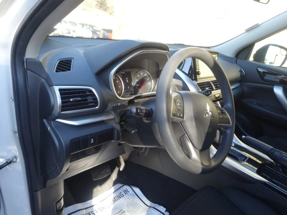 2019 Mitsubishi Eclipse Cross - Image 10 of 20