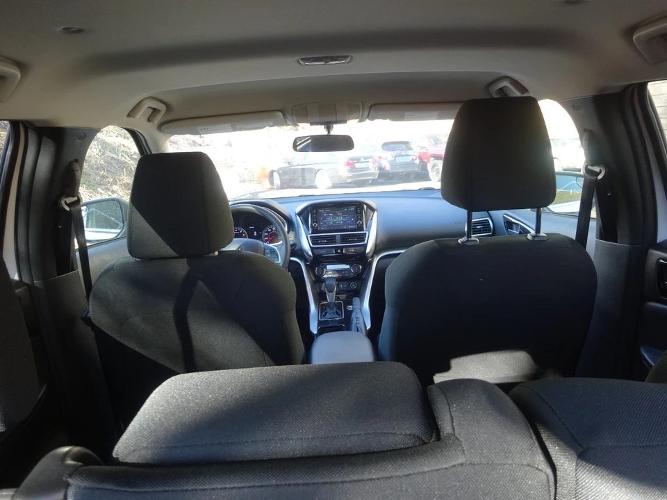 2019 Mitsubishi Eclipse Cross - Image 9 of 20