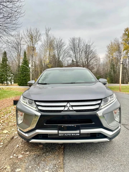 2019 Mitsubishi Eclipse Cross - Image 2 of 19