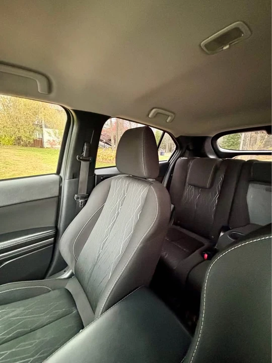 2019 Mitsubishi Eclipse Cross - Image 16 of 19
