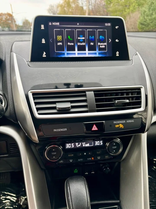 2019 Mitsubishi Eclipse Cross - Image 13 of 19