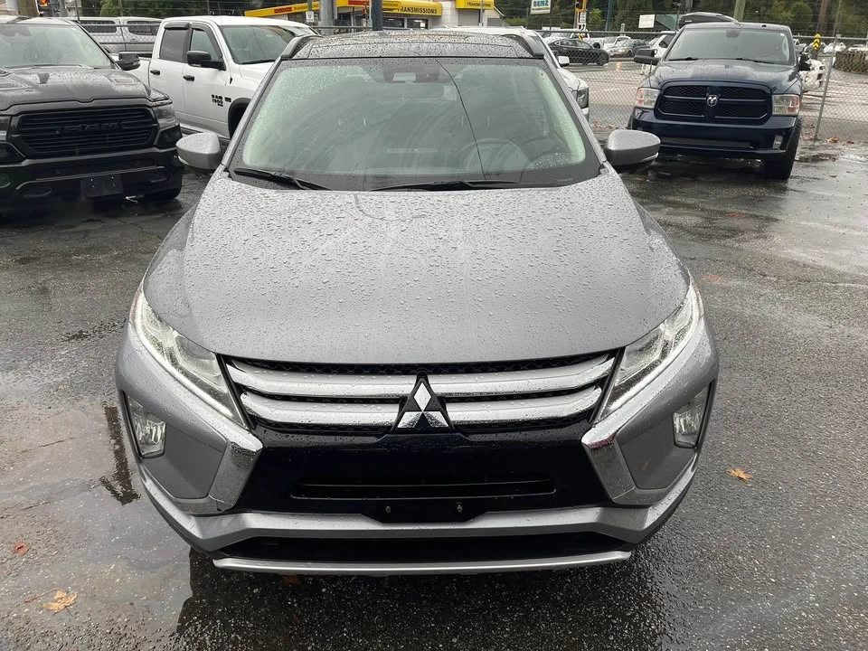 2019 Mitsubishi Eclipse Cross - Image 2 of 14