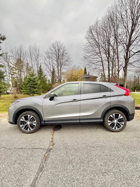 2019 Mitsubishi Eclipse Cross - Image 4 of 19