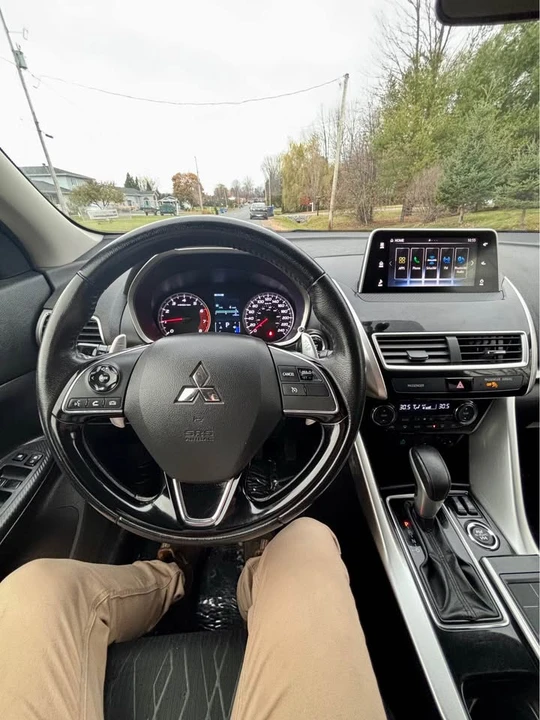 2019 Mitsubishi Eclipse Cross - Image 15 of 19