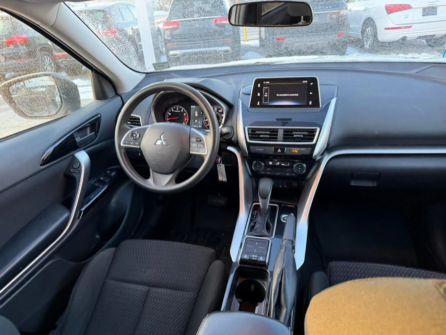 2019 Mitsubishi Eclipse Cross - Image 9 of 13