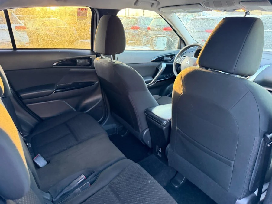 2019 Mitsubishi Eclipse Cross - Image 10 of 13