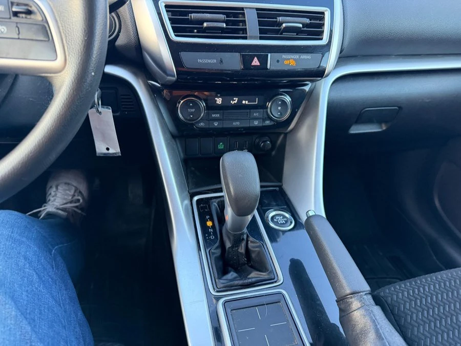 2019 Mitsubishi Eclipse Cross - Image 11 of 13