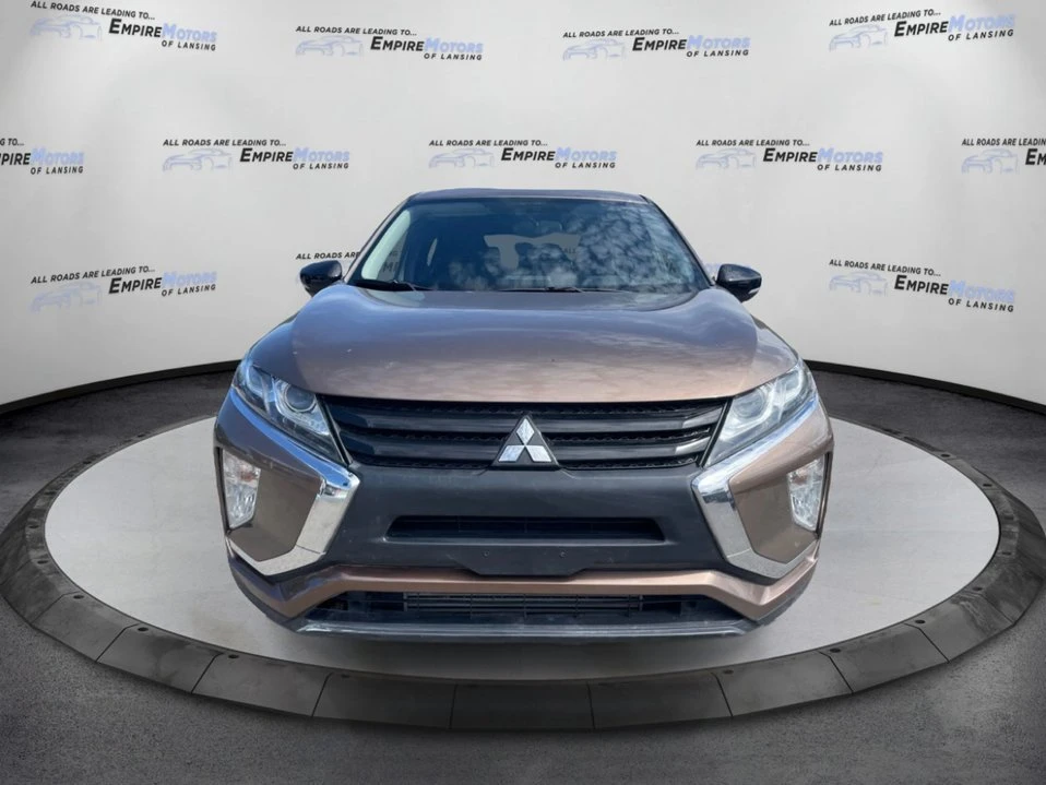 2019 Mitsubishi Eclipse Cross - Image 2 of 20