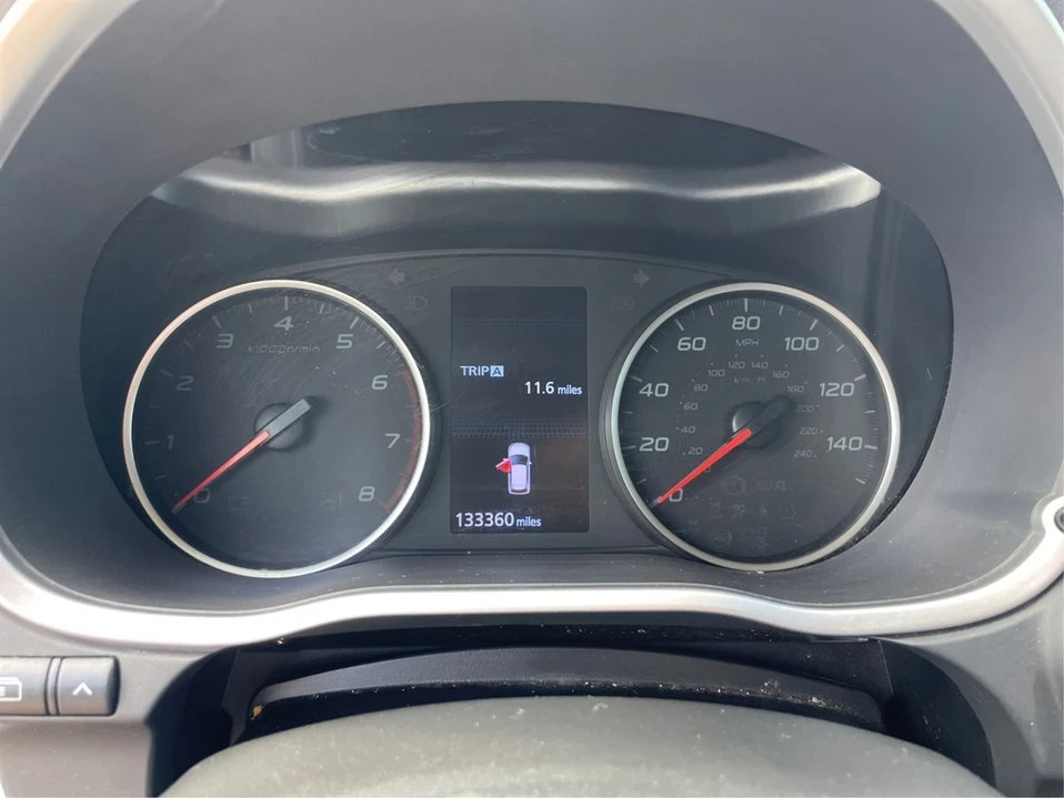 2019 Mitsubishi Eclipse Cross - Image 15 of 20