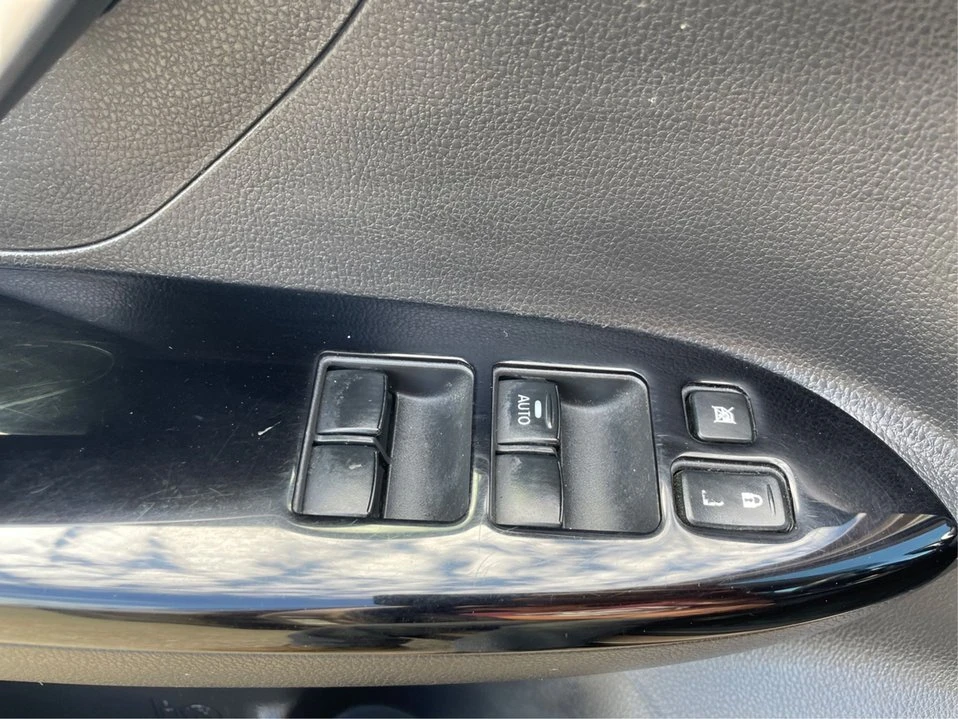 2019 Mitsubishi Eclipse Cross - Image 20 of 20