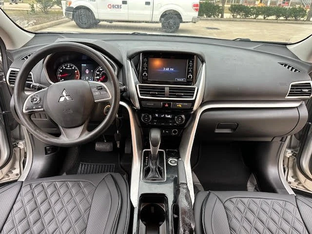 2019 Mitsubishi Eclipse Cross - Image 10 of 20