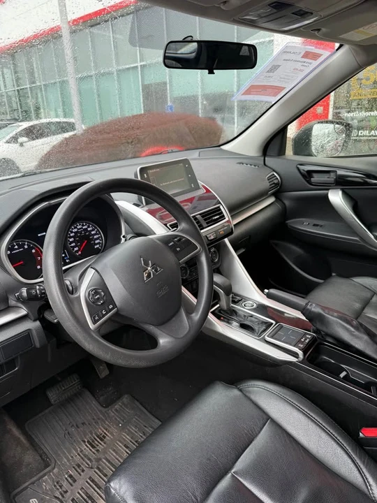 2019 Mitsubishi Eclipse Cross - Image 10 of 13