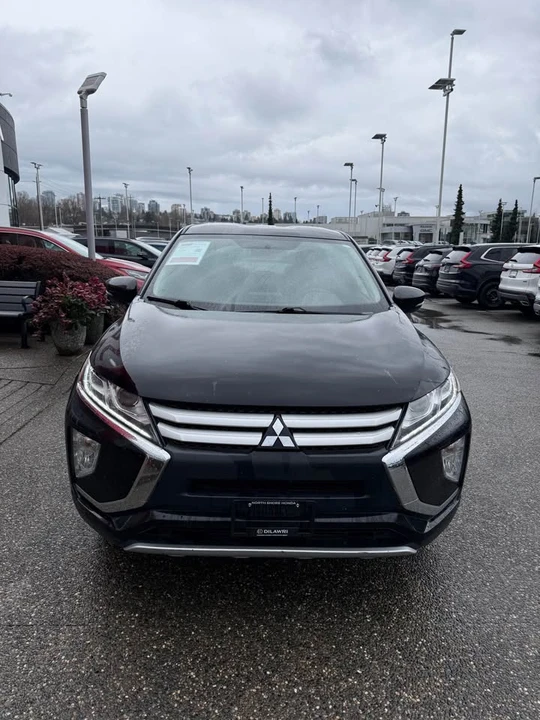 2019 Mitsubishi Eclipse Cross - Image 2 of 13