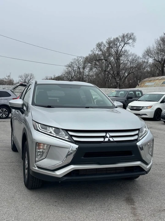 2019 Mitsubishi Eclipse Cross - Image 2 of 8