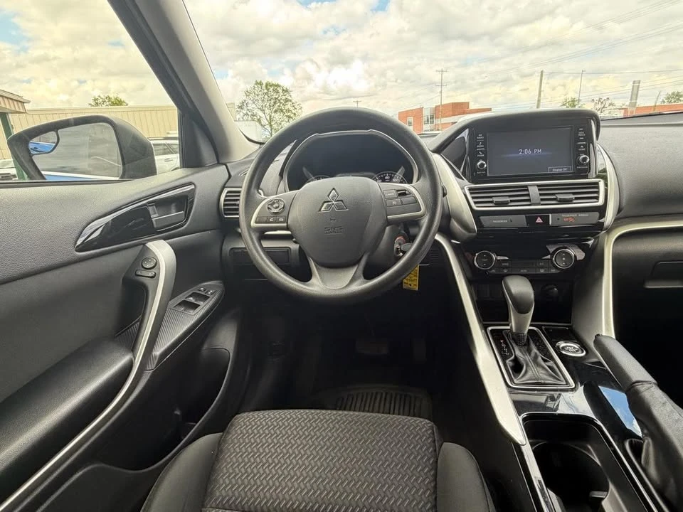 2019 Mitsubishi Eclipse Cross - Image 17 of 20