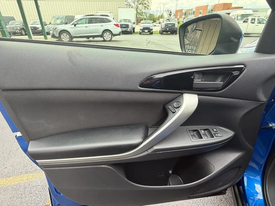 2019 Mitsubishi Eclipse Cross - Image 18 of 20