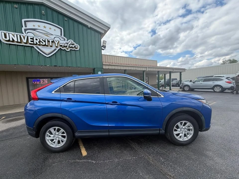 2019 Mitsubishi Eclipse Cross - Image 2 of 20