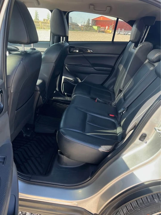 2019 Mitsubishi Eclipse Cross - Image 13 of 16